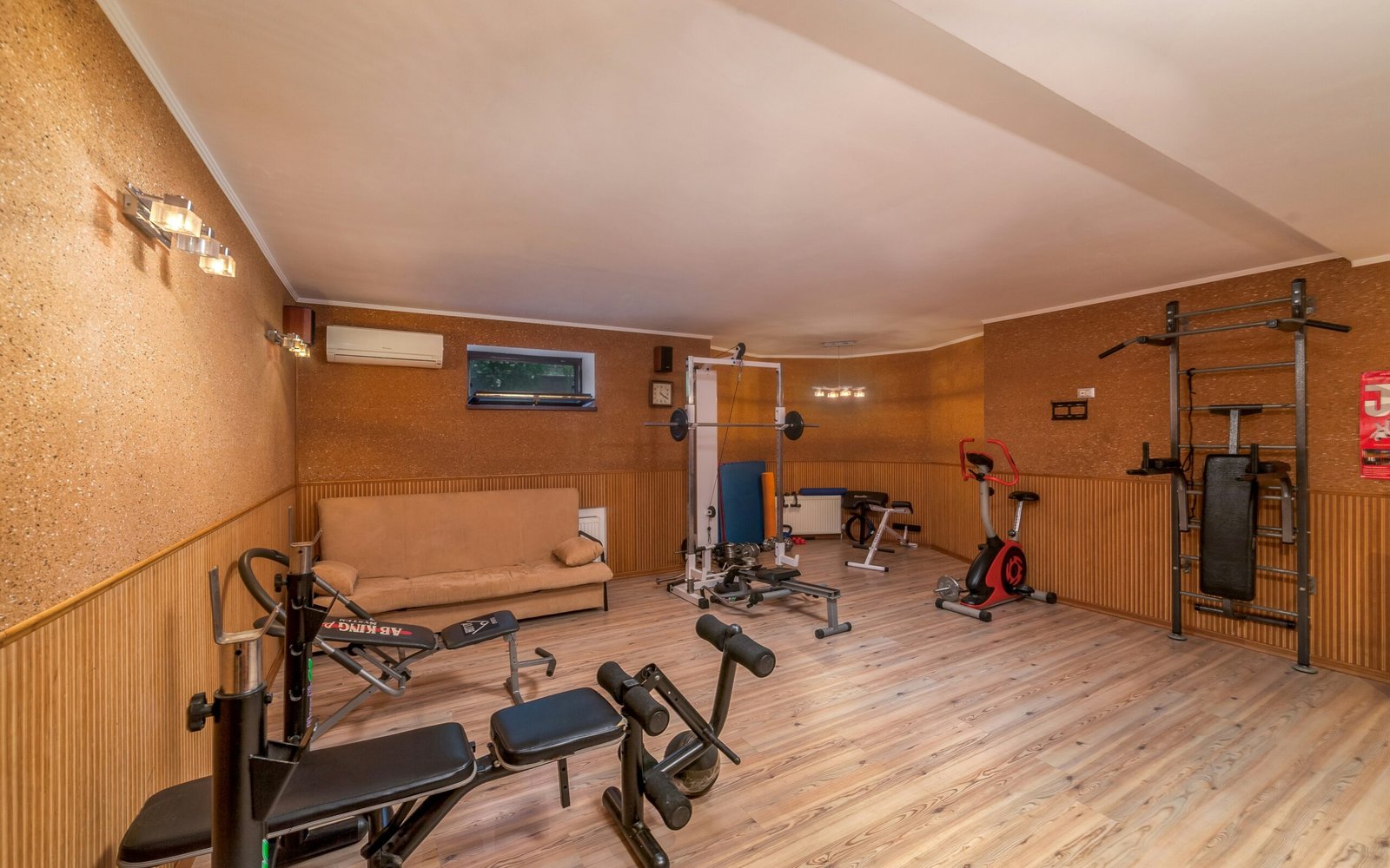 Treinando em Casa: Como Fazer Isso de Forma Saudável e Eficiente