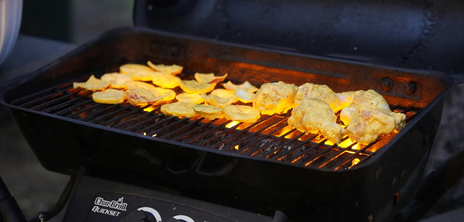 A Melhor Churrasqueira Elétrica para Apartamento e Varanda: Análise da Cadence Grill Menu e Mondial CH-05
